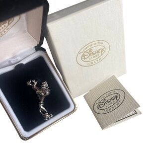 Vintage Limited Edition Disney Charm Bracelet Collection - Genie and the Lamp